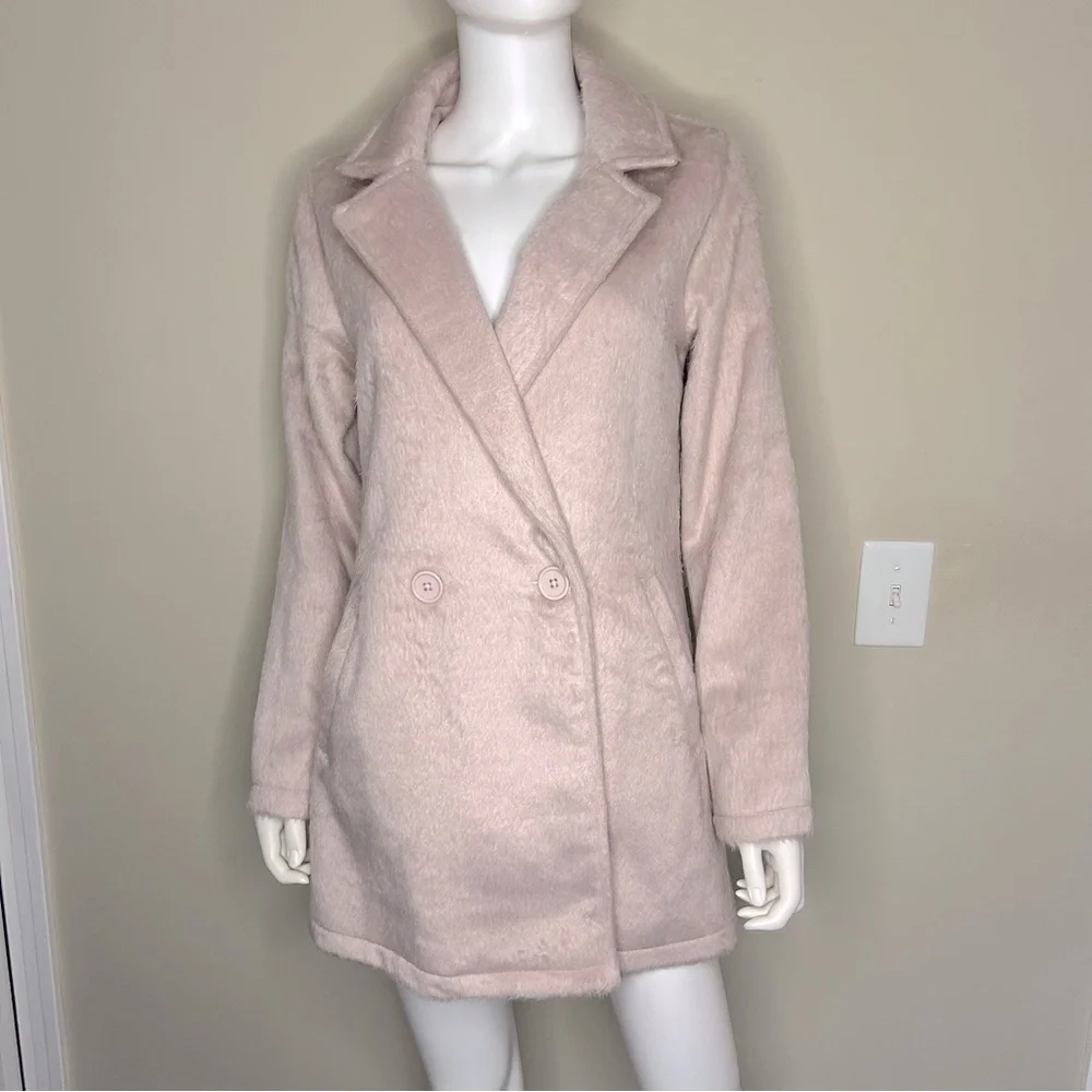 YMI faux fur blush pink coat - Picture 1 of 11